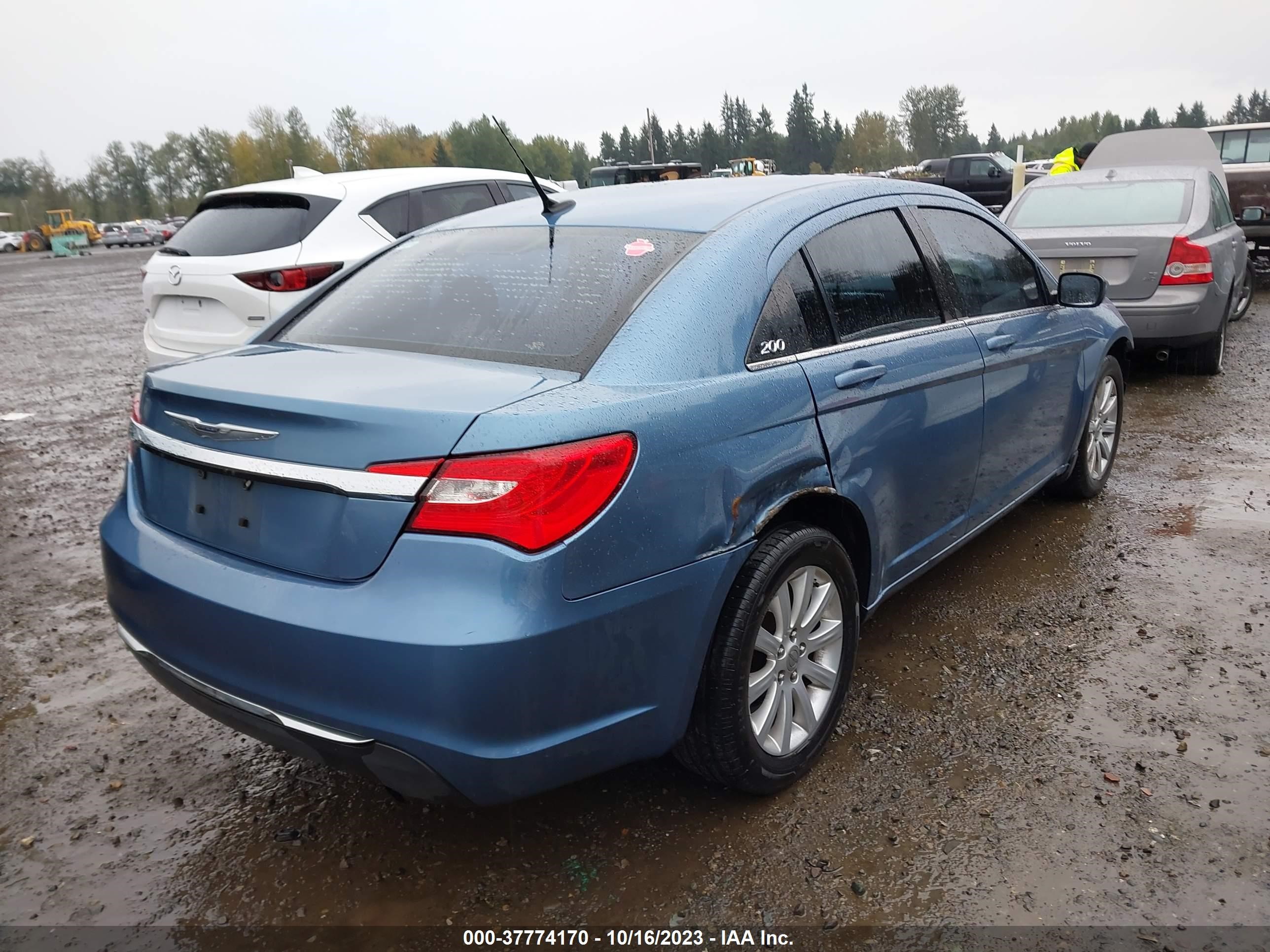 Photo 3 VIN: 1C3BC1FB8BN536218 - CHRYSLER 200 