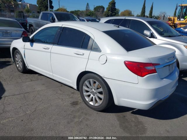 Photo 2 VIN: 1C3BC1FB9BN568837 - CHRYSLER 200 