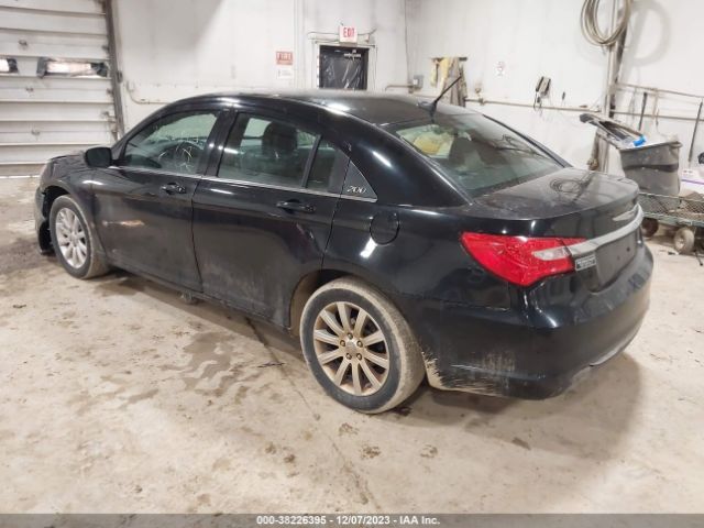 Photo 2 VIN: 1C3BC1FB9BN603585 - CHRYSLER 200 