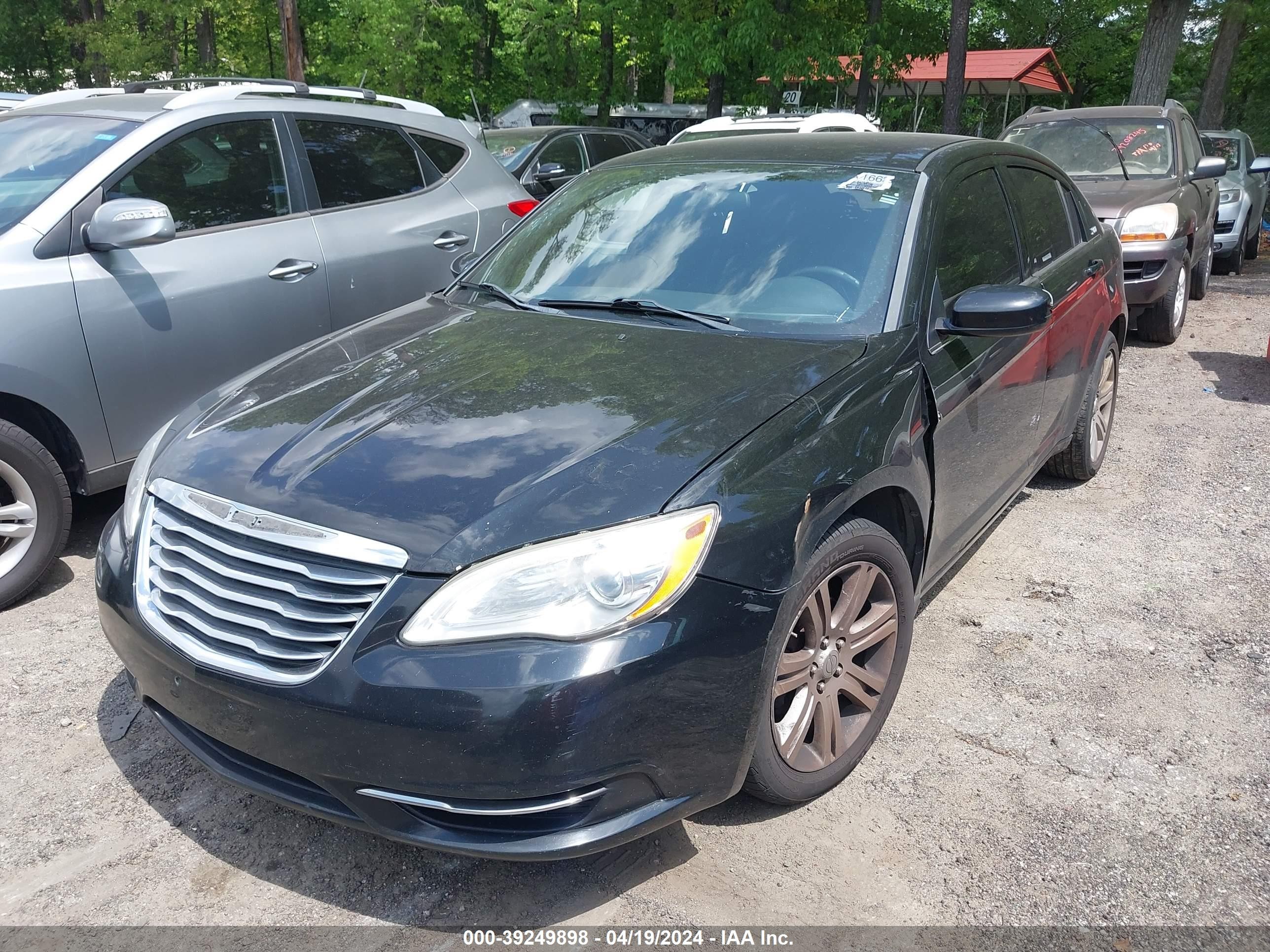 Photo 1 VIN: 1C3BC1FB9BN613002 - CHRYSLER 200 