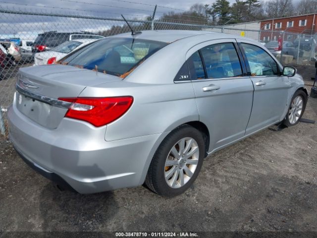 Photo 3 VIN: 1C3BC1FBXBN570418 - CHRYSLER 200 