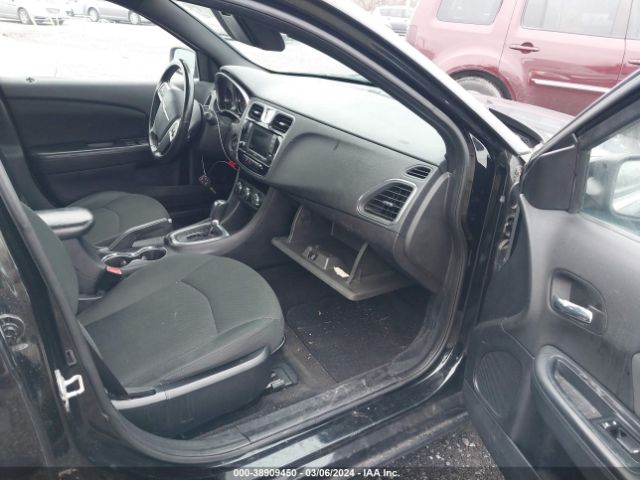 Photo 4 VIN: 1C3BC1FBXBN602364 - CHRYSLER 200 