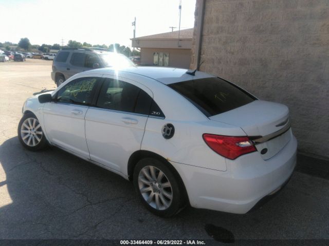 Photo 2 VIN: 1C3BC1FG1BN610767 - CHRYSLER 200 