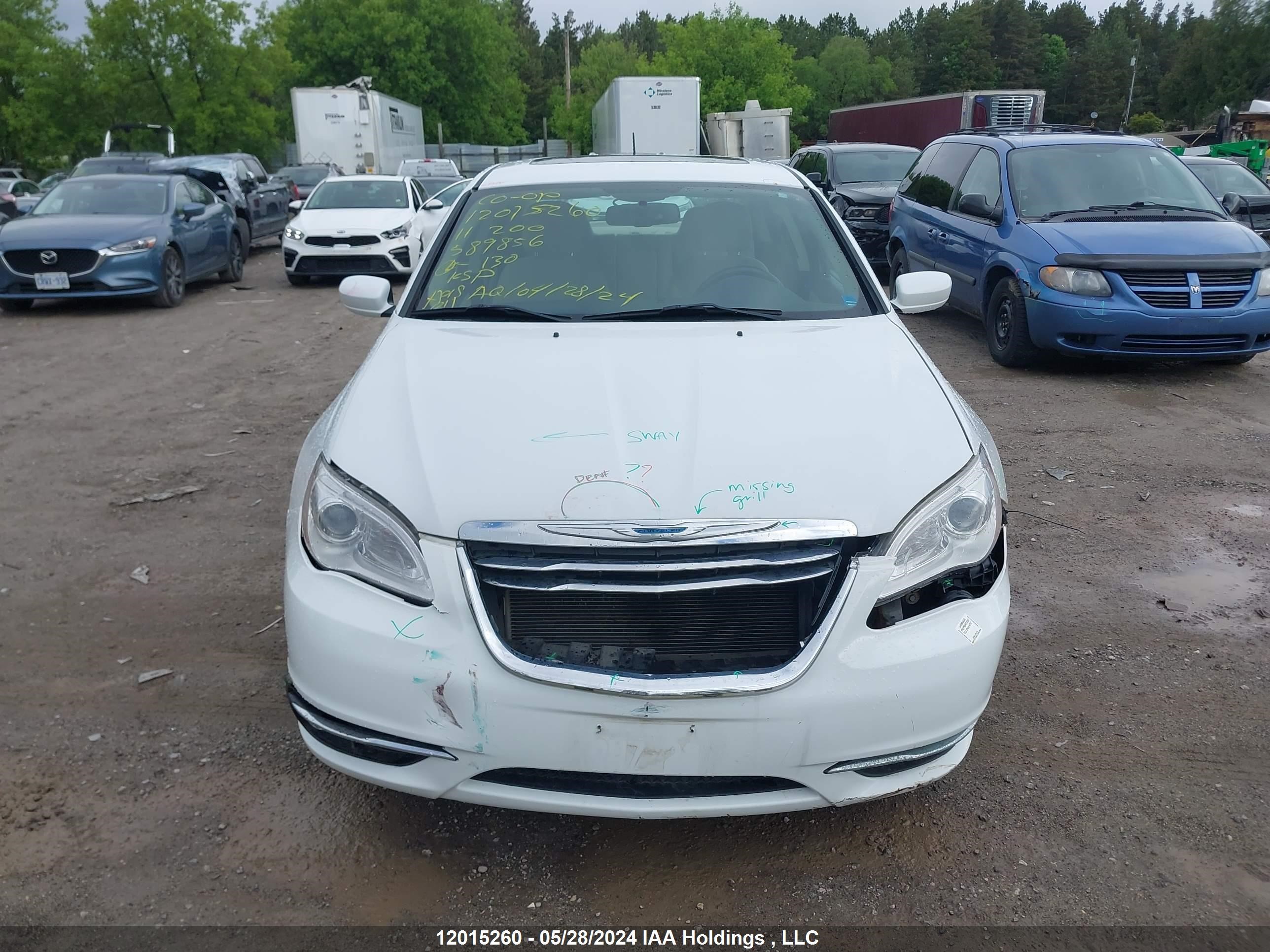 Photo 12 VIN: 1C3BC1FG3BN589856 - CHRYSLER 200 