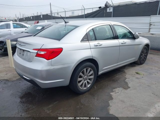 Photo 3 VIN: 1C3BC1FG3BN608003 - CHRYSLER 200 