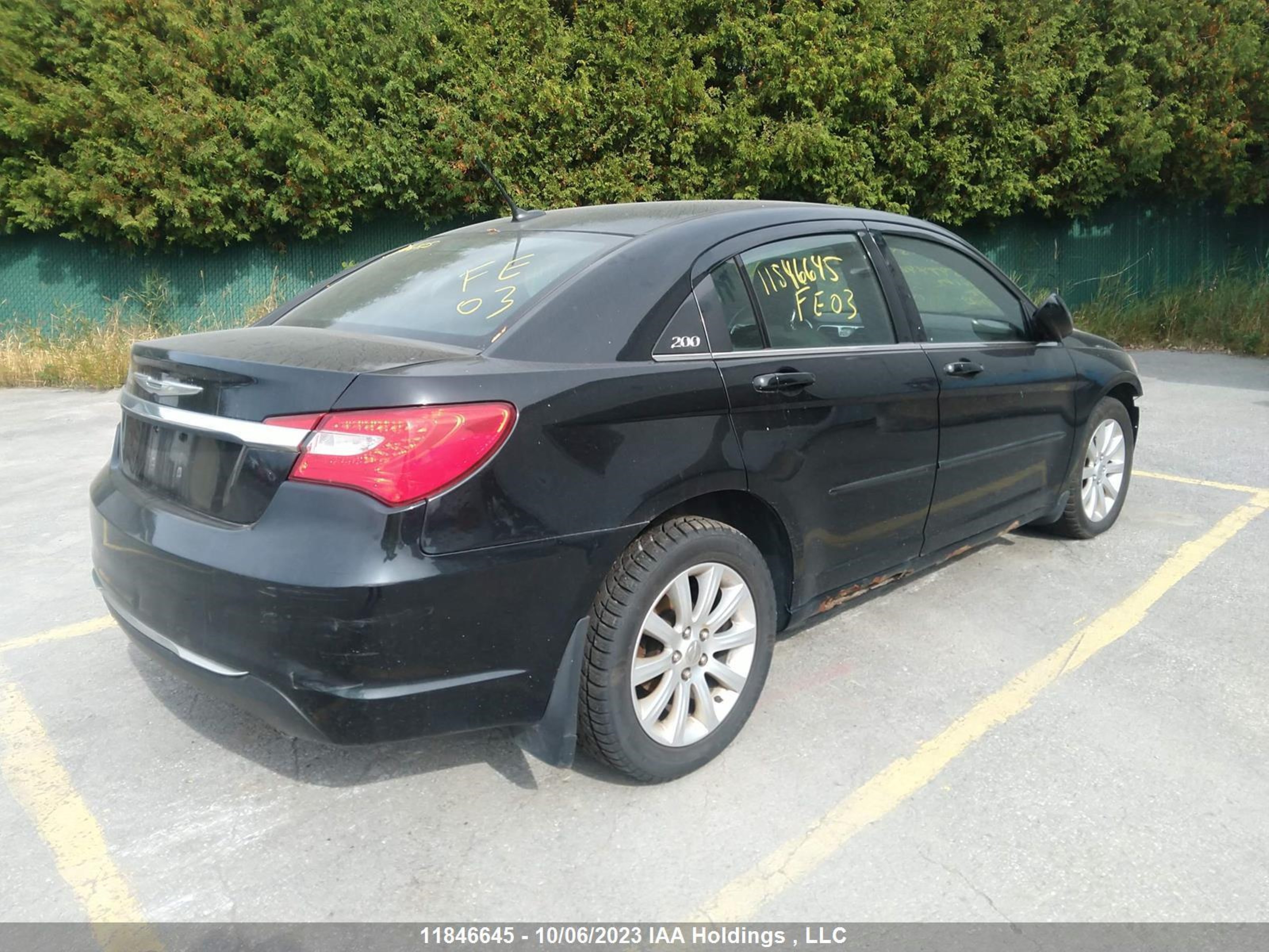 Photo 3 VIN: 1C3BC1FG4BN549446 - CHRYSLER 200 