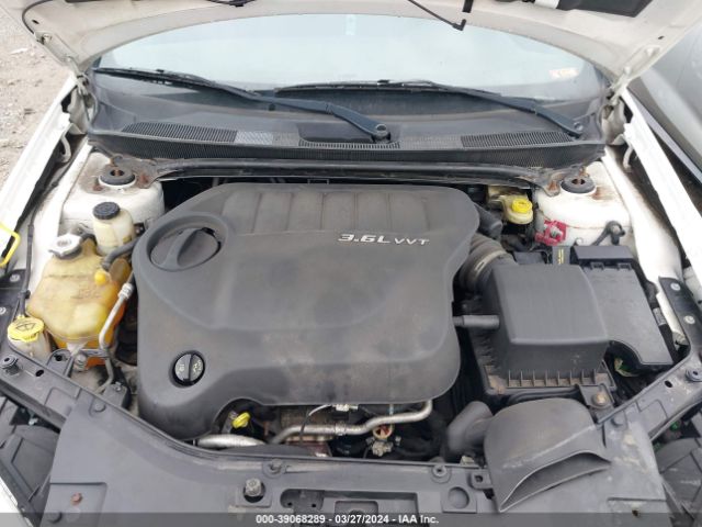 Photo 9 VIN: 1C3BC1FG6BN515198 - CHRYSLER 200 