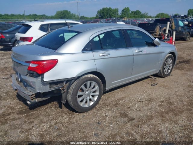 Photo 3 VIN: 1C3BC1FG6BN527075 - CHRYSLER 200 