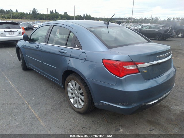 Photo 2 VIN: 1C3BC1FG8BN552799 - CHRYSLER 200 