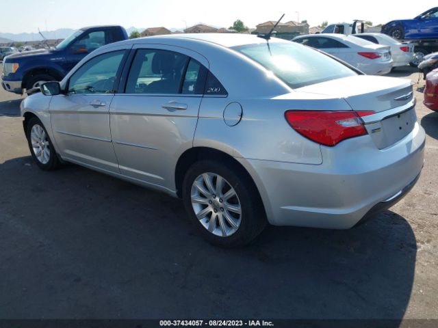 Photo 2 VIN: 1C3BC1FG9BN550625 - CHRYSLER 200 