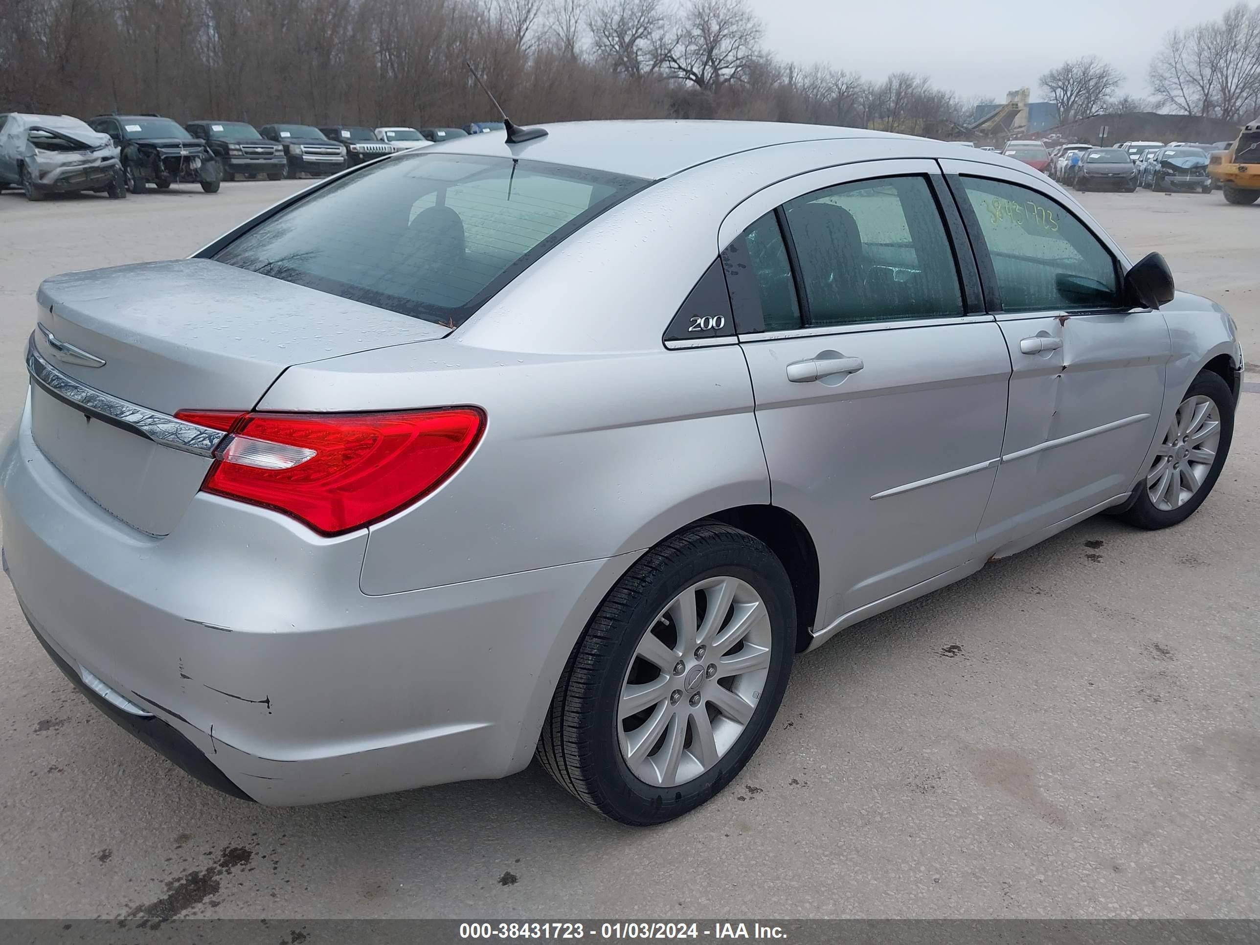 Photo 3 VIN: 1C3BC1FG9BN610435 - CHRYSLER 200 