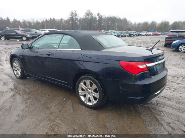 Photo 2 VIN: 1C3BC2EB7BN571730 - CHRYSLER 200 