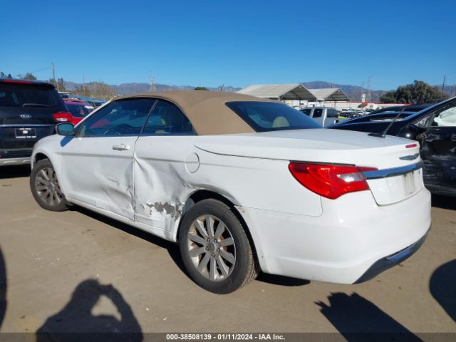 Photo 2 VIN: 1C3BC2EB8BN549638 - CHRYSLER 200 