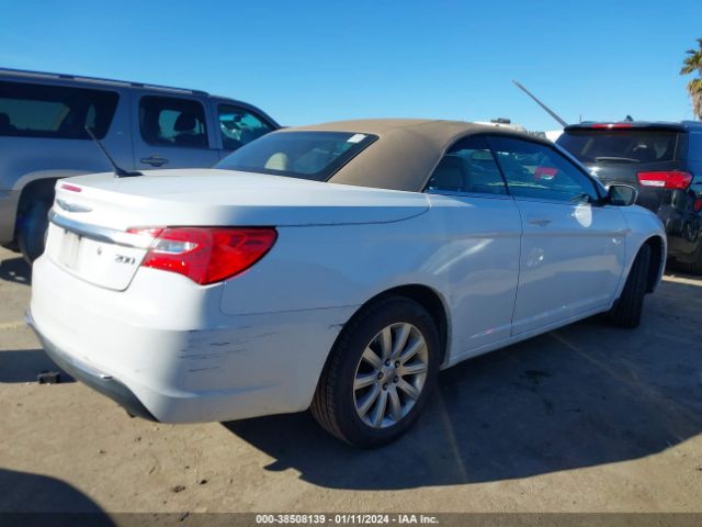 Photo 3 VIN: 1C3BC2EB8BN549638 - CHRYSLER 200 