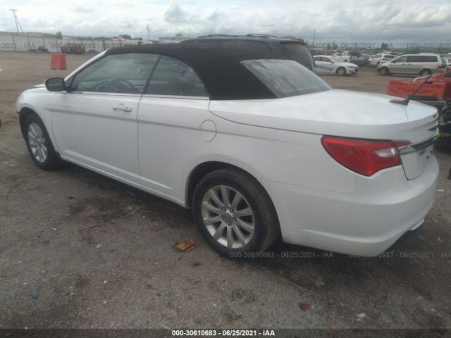 Photo 2 VIN: 1C3BC2EBXBN597660 - CHRYSLER 200 