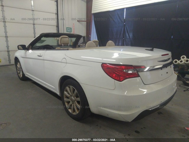 Photo 2 VIN: 1C3BC2EG1BN560606 - CHRYSLER 200 