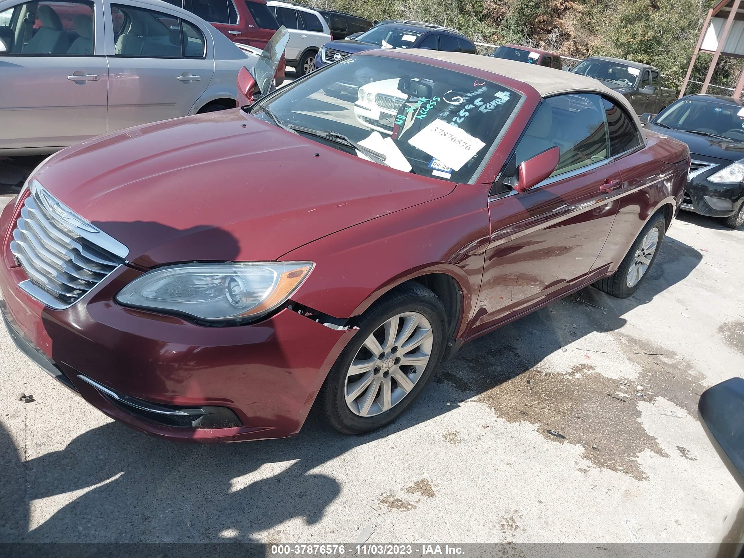 Photo 1 VIN: 1C3BC2EG3BN532595 - CHRYSLER 200 