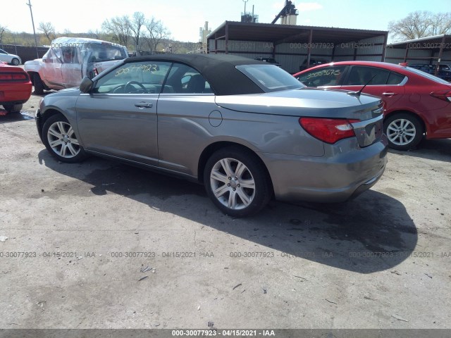 Photo 2 VIN: 1C3BC2EG3BN620398 - CHRYSLER 200 