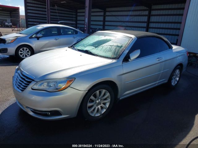 Photo 1 VIN: 1C3BC2EG7BN554549 - CHRYSLER 200 