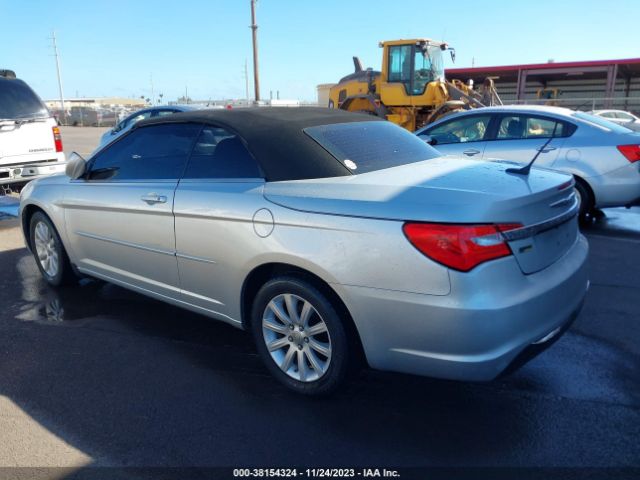 Photo 2 VIN: 1C3BC2EG7BN554549 - CHRYSLER 200 