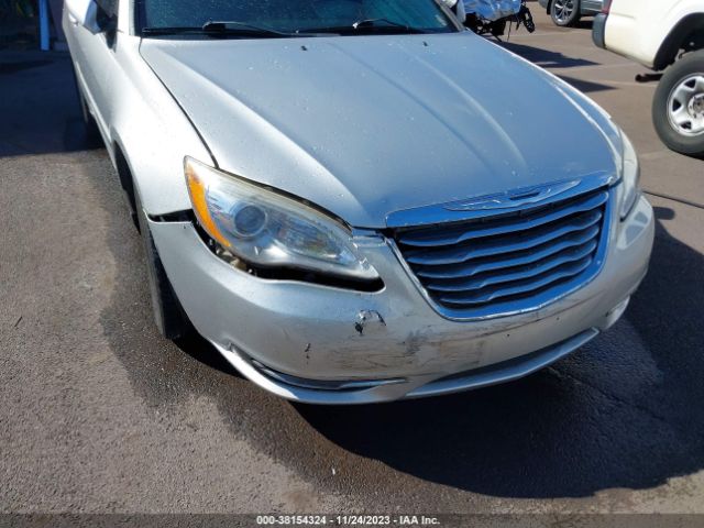 Photo 5 VIN: 1C3BC2EG7BN554549 - CHRYSLER 200 