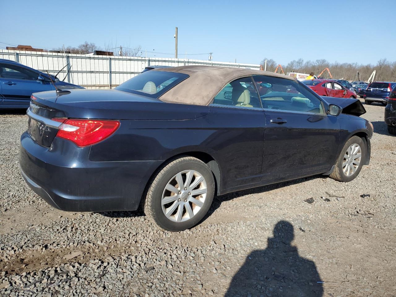 Photo 2 VIN: 1C3BC2EG8BN563700 - CHRYSLER 200 