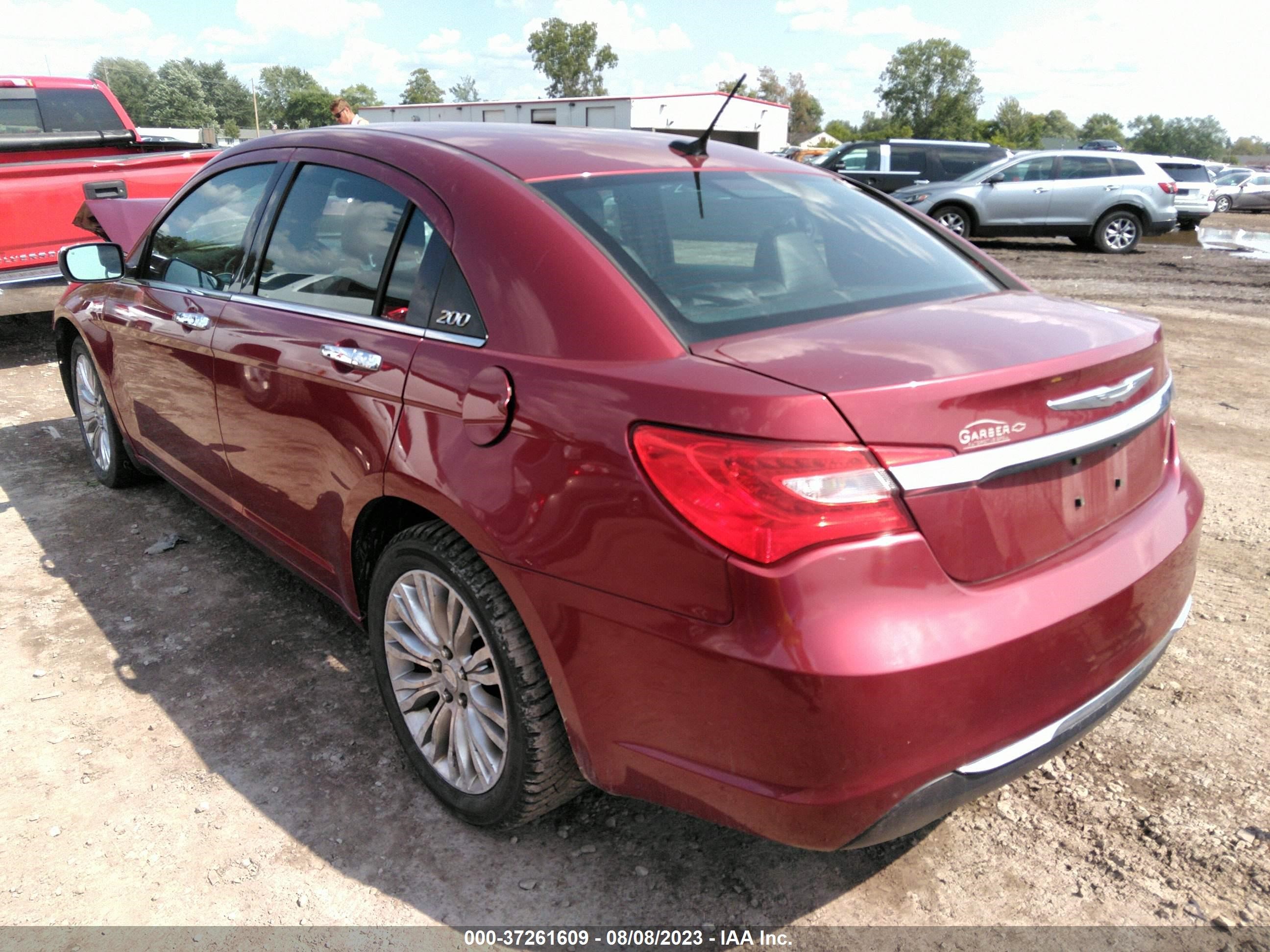 Photo 2 VIN: 1C3BC2FB0BN572054 - CHRYSLER 200 