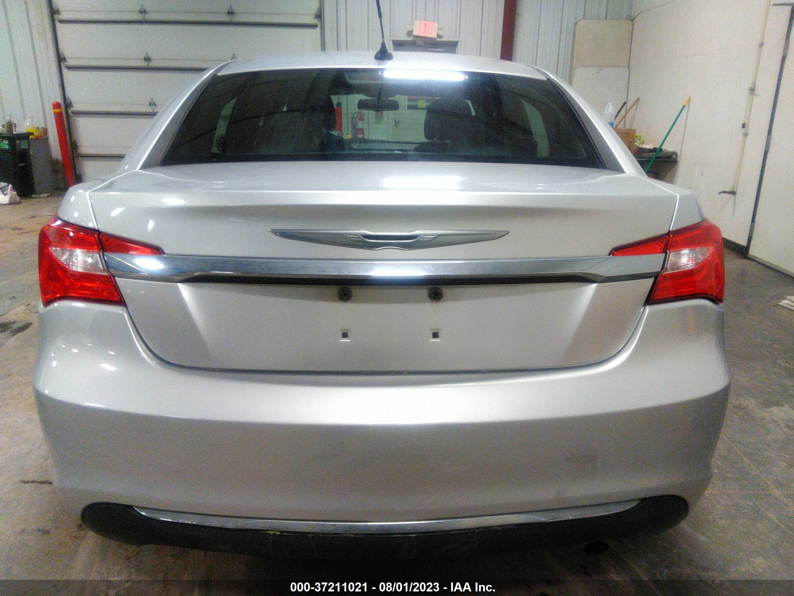 Photo 16 VIN: 1C3BC2FB9BN581304 - CHRYSLER 200 