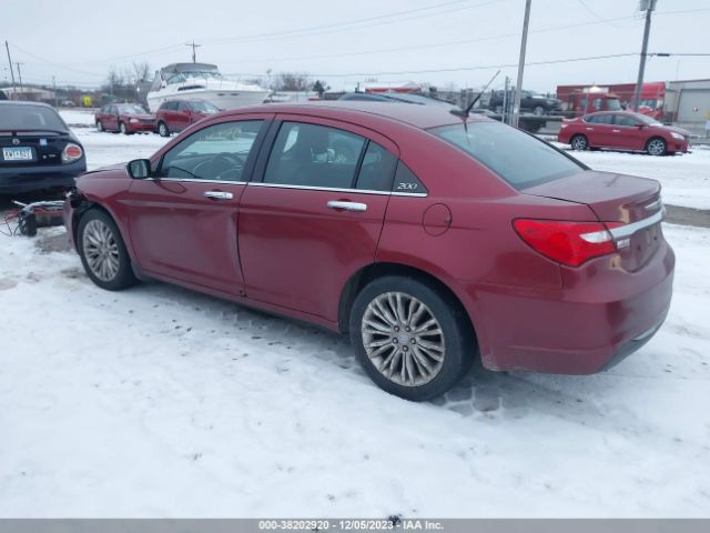 Photo 2 VIN: 1C3BC2FG2BN531579 - CHRYSLER 200 