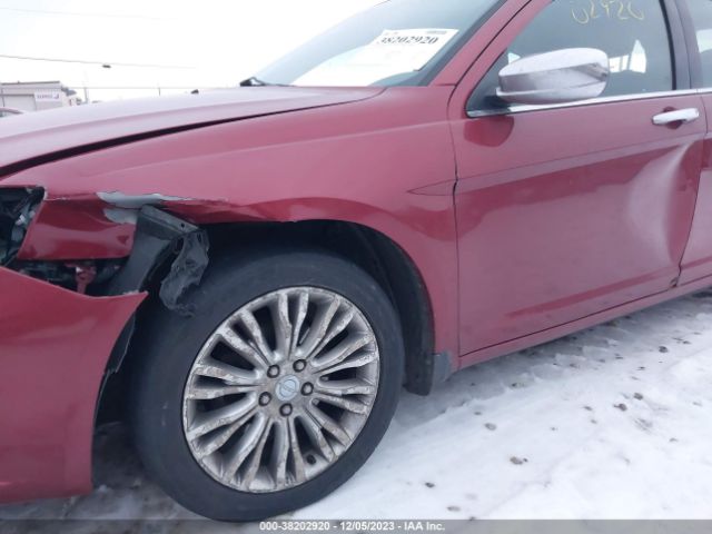 Photo 5 VIN: 1C3BC2FG2BN531579 - CHRYSLER 200 