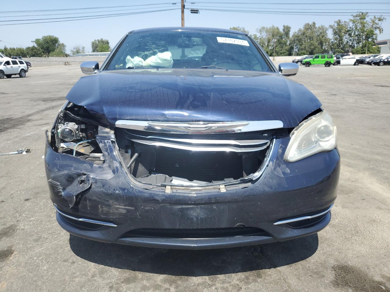 Photo 4 VIN: 1C3BC2FG5BN556069 - CHRYSLER 200 