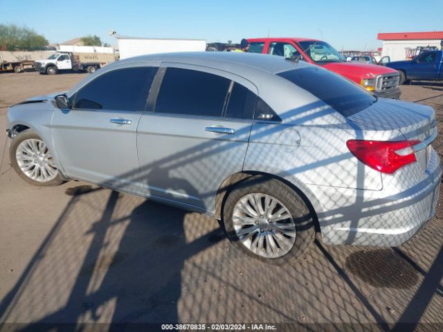 Photo 2 VIN: 1C3BC2FG7BN580373 - CHRYSLER 200 