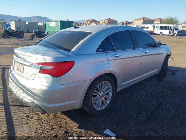 Photo 3 VIN: 1C3BC2FG7BN580373 - CHRYSLER 200 