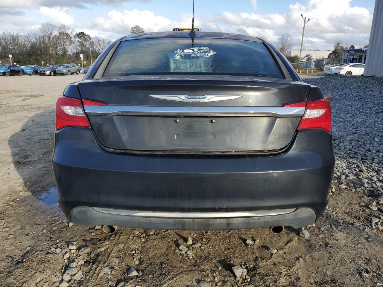 Photo 5 VIN: 1C3BC2FG9BN518148 - CHRYSLER 200 