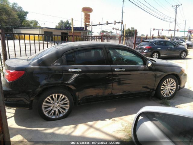 Photo 3 VIN: 1C3BC2FG9BN582030 - CHRYSLER 200 