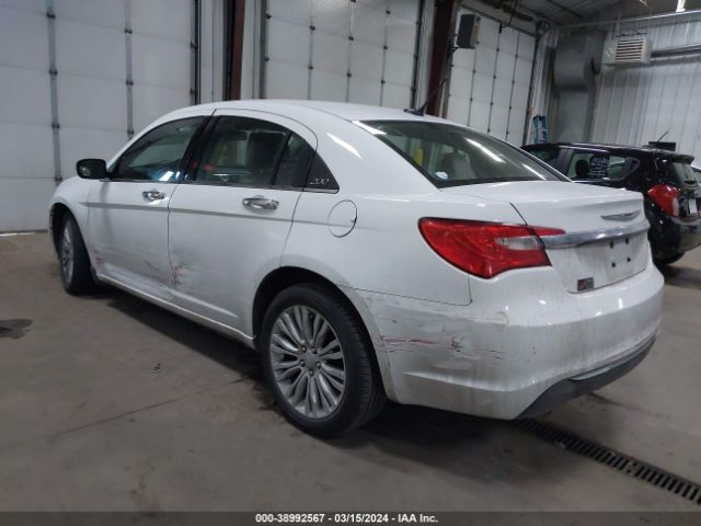 Photo 2 VIN: 1C3BC2FG9BN618802 - CHRYSLER 200 