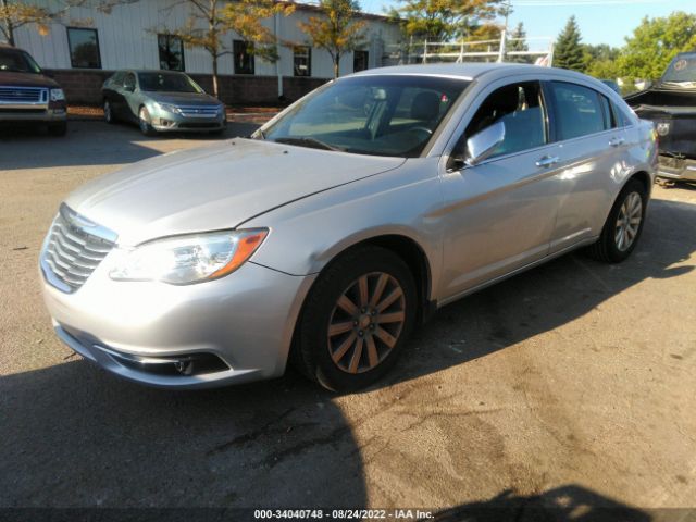 Photo 1 VIN: 1C3BC2FGXBN582568 - CHRYSLER 200 