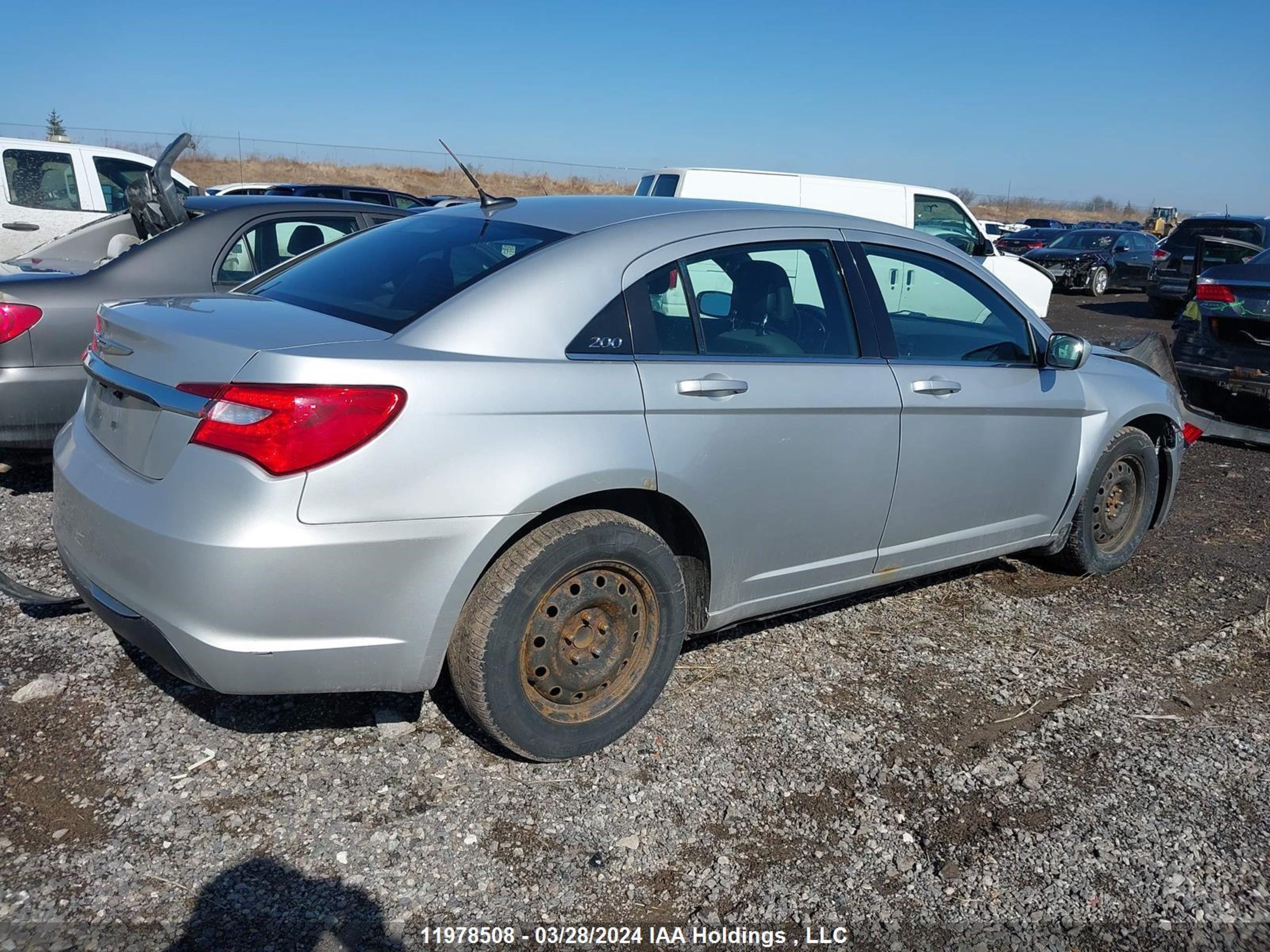 Photo 3 VIN: 1C3BC4FB1BN535641 - CHRYSLER 200 