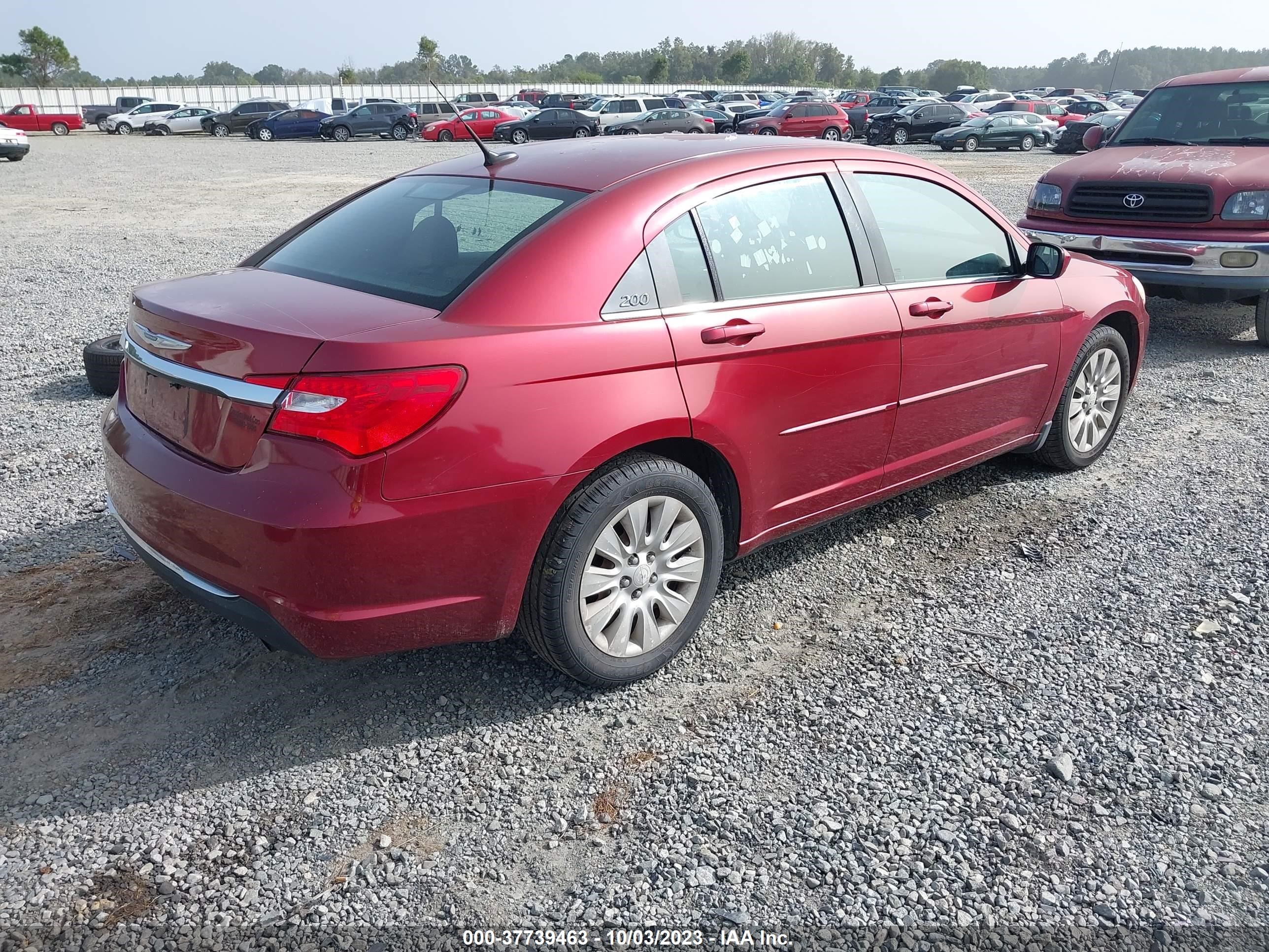 Photo 3 VIN: 1C3BC4FB3BN515732 - CHRYSLER 200 