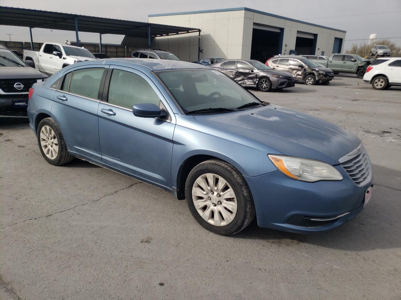 Photo 3 VIN: 1C3BC4FB3BN575297 - CHRYSLER 200 