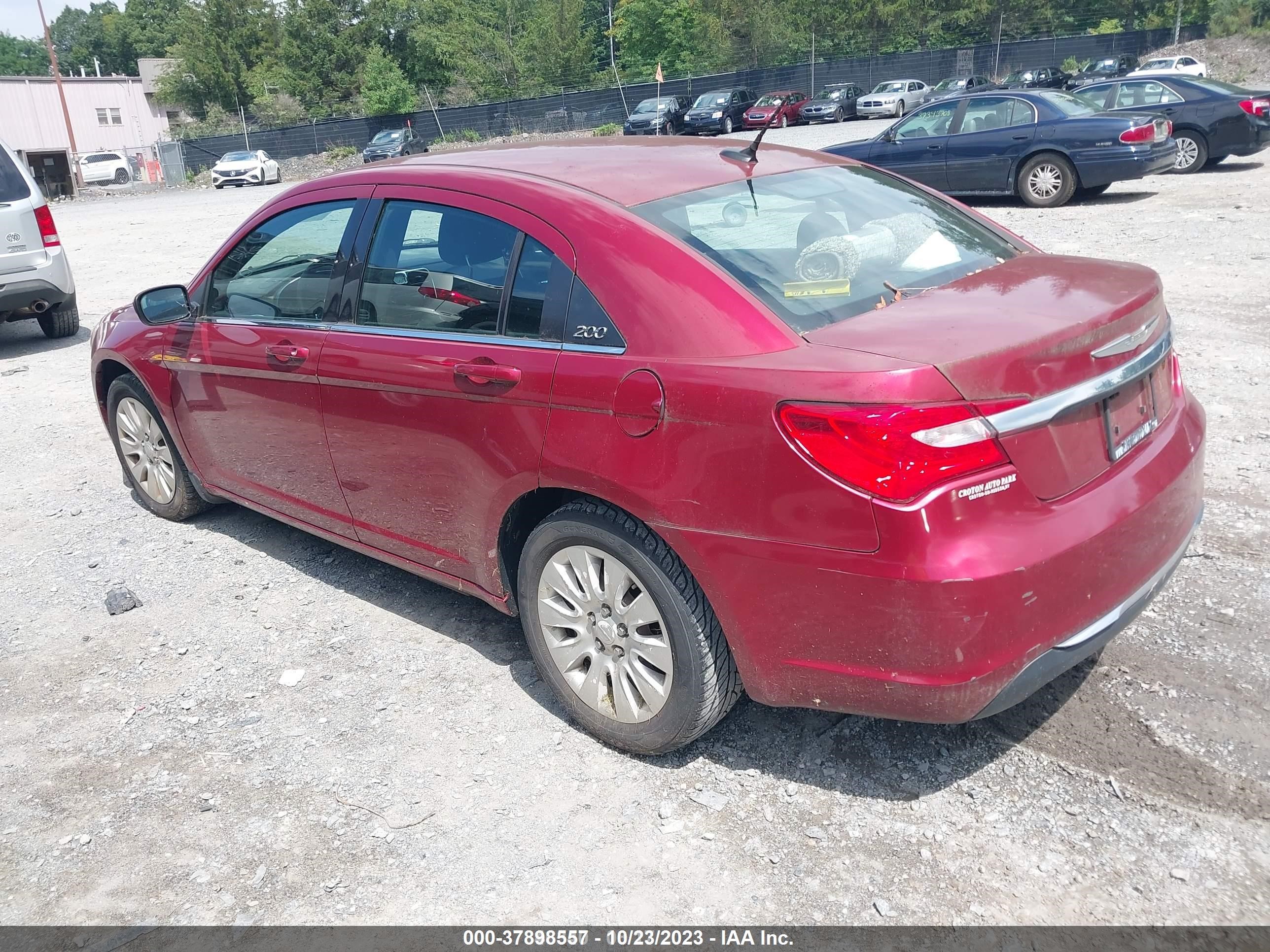 Photo 3 VIN: 1C3BC4FB3BN593105 - CHRYSLER 200 