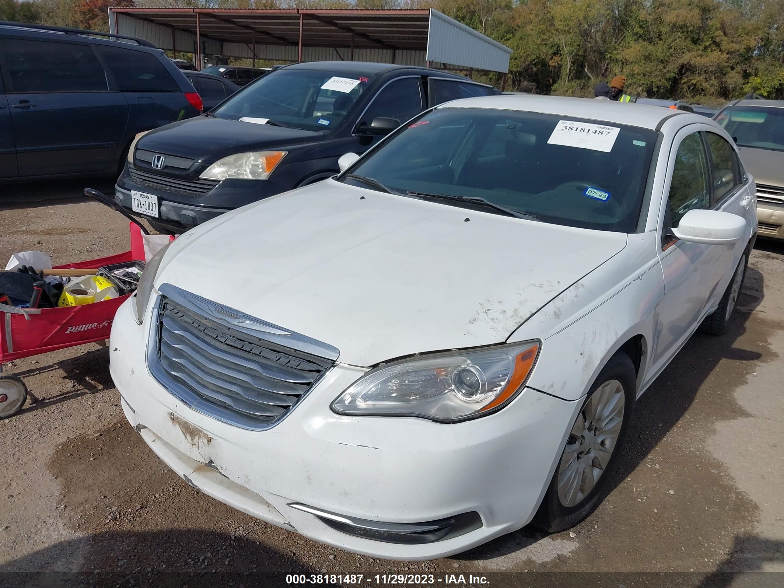 Photo 1 VIN: 1C3BC4FB5BN562728 - CHRYSLER 200 