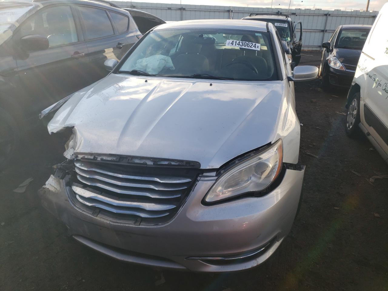 Photo 4 VIN: 1C3BC4FB7BN515846 - CHRYSLER 200 