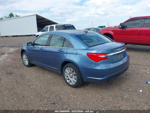 Photo 2 VIN: 1C3BC4FB8BN533319 - CHRYSLER 200 