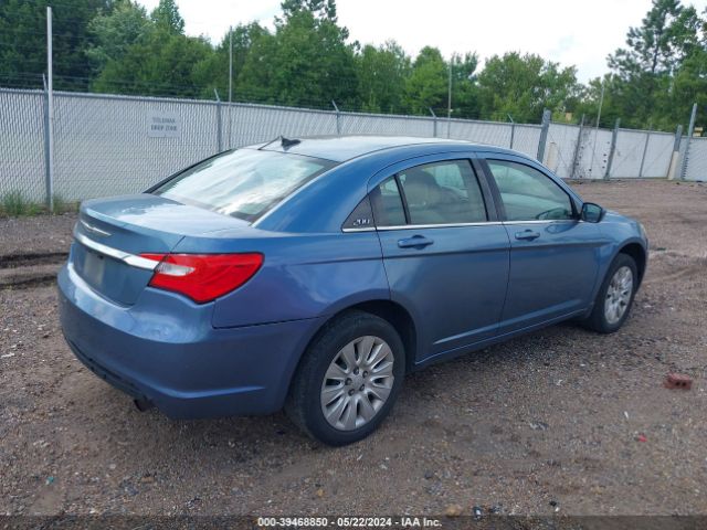 Photo 3 VIN: 1C3BC4FB8BN533319 - CHRYSLER 200 