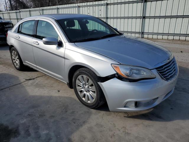 Photo 3 VIN: 1C3BC4FB8BN588837 - CHRYSLER 200 