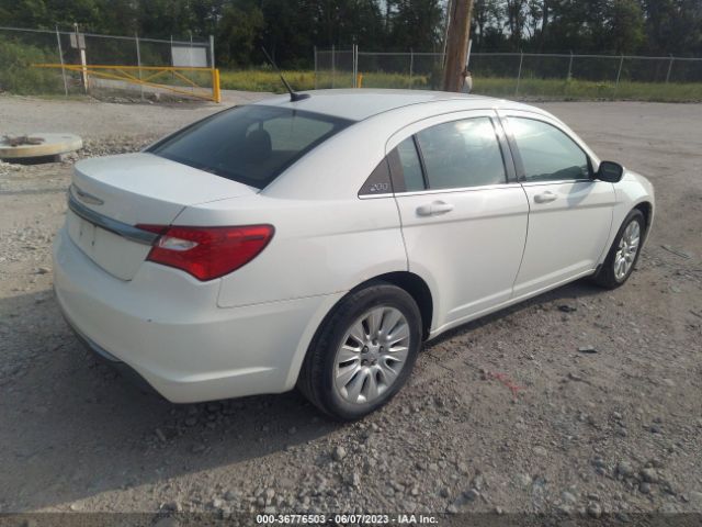 Photo 3 VIN: 1C3BC4FBXBN522368 - CHRYSLER 200 