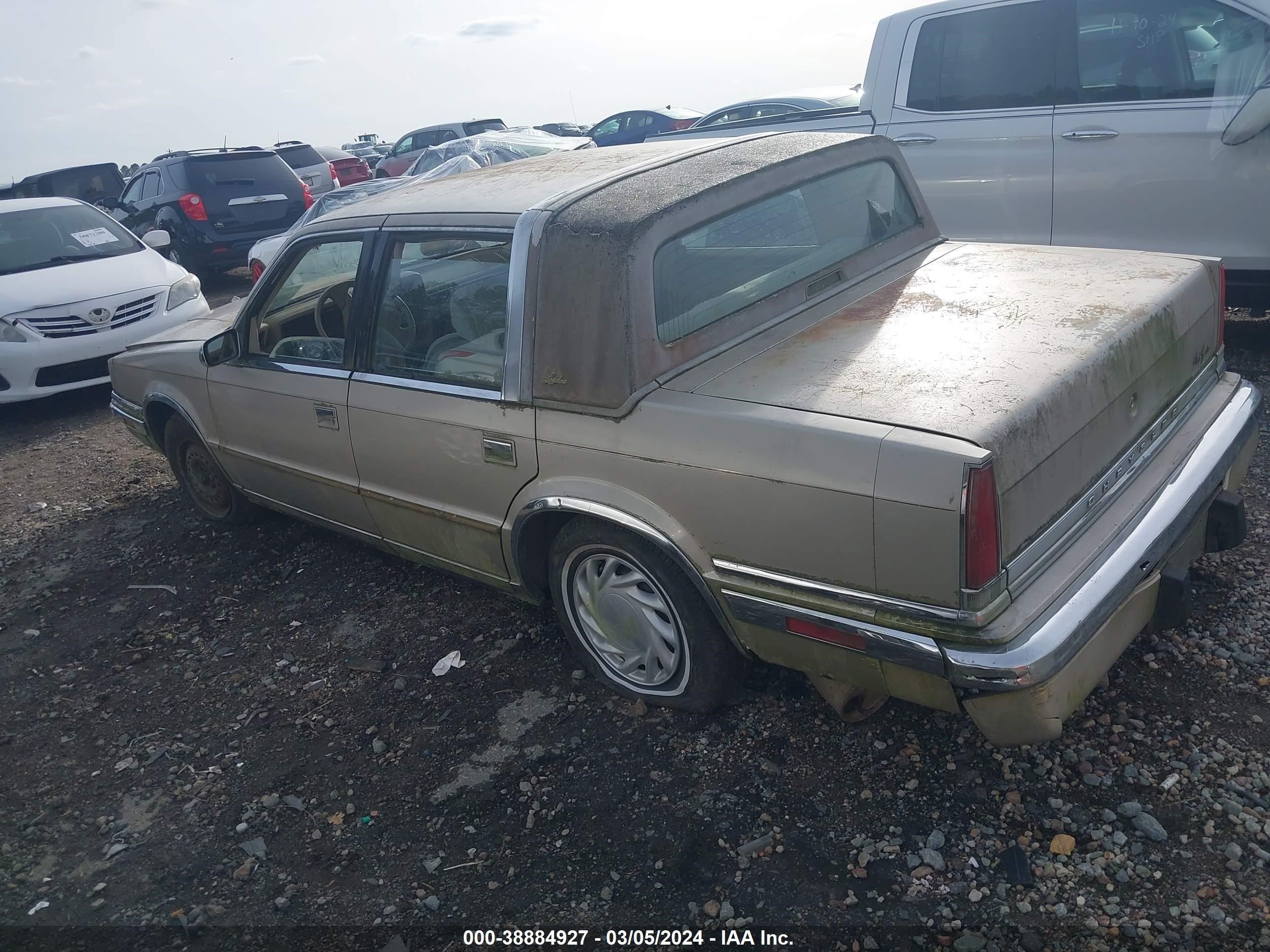 Photo 2 VIN: 1C3BC6638KD531323 - CHRYSLER NEW YORKER 