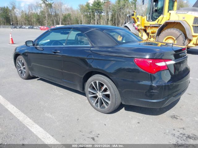 Photo 2 VIN: 1C3BC8EG3BN609968 - CHRYSLER 200 