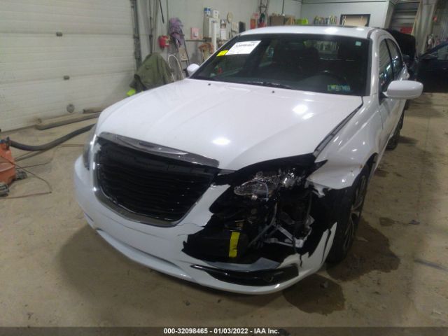 Photo 5 VIN: 1C3BC8FG2BN567582 - CHRYSLER 200 